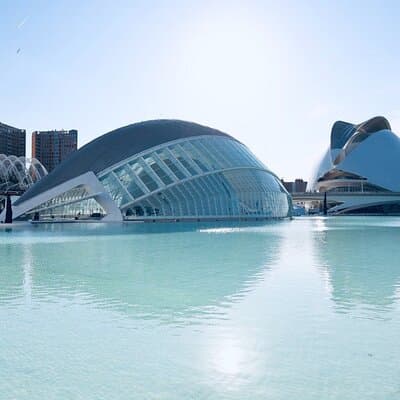 Valencia: Top 25 Highlights Guided Bike Tour