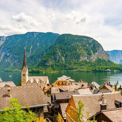 Explore Annecy in 60 minutes with a Local