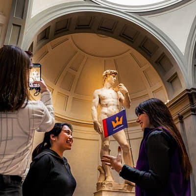 Florence : Guided Tour of Michelangelo’s David at Accademia