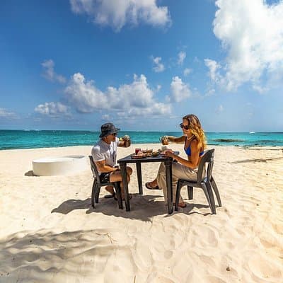 Beachside Tacos & Town Tour with Tequila Tasting From Cancun