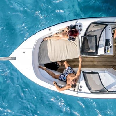 Guided Speedboat Tour with Organic Food, Oil & Wine Tasting